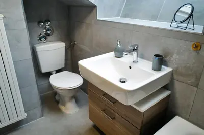Ein Badezimmer in der Unterkunft Cozy Apartment near Therme Erding