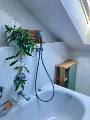 Ein Badezimmer in der Unterkunft Charming Apartment near Lake