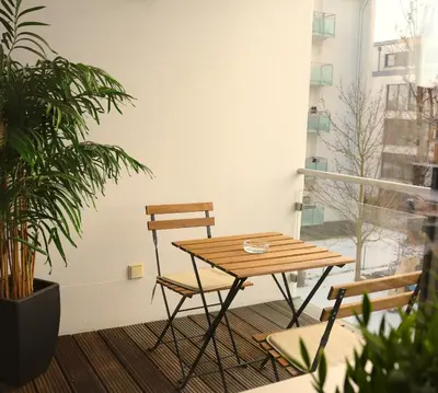 Ein Balkon oder eine Terrasse in der Unterkunft DUTTI'S HOME - 1 Zimmer Apartment, Küche, Self-Check-in, Stellplatz