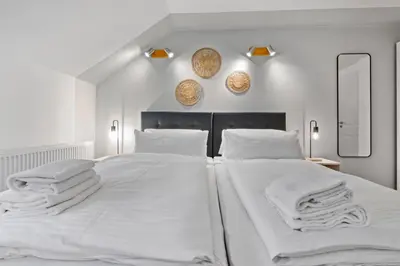Ein Bett oder Betten in einem Zimmer der Unterkunft Flatista Homes - Luise