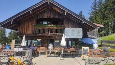 Grundriss der Unterkunft Grosse Wohnung mit Garten und Bergblick