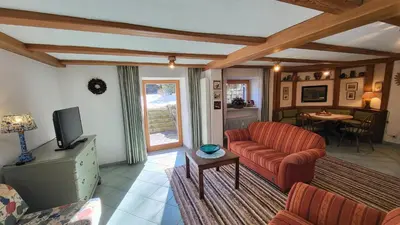 Grundriss der Unterkunft Grosse Wohnung mit Garten und Bergblick