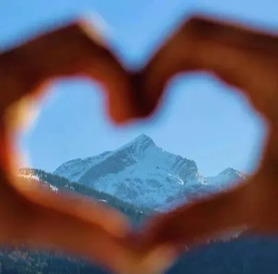 Ein allgemeiner Bergblick oder ein Berglick von der Ferienwohnung aus