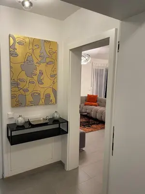 Küche/Küchenzeile in der Unterkunft Hochwertige Stilvolle 2 Zimmer Erdgeschoss Wohnung mit großer Terasse und Garten