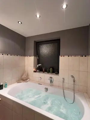 Ein Badezimmer in der Unterkunft Stay Nice Thermen-Glück 3BR 100qm Whirlpool-Badewanne