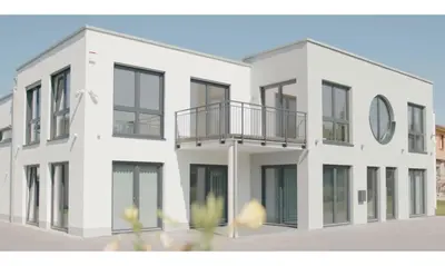 Das Gebäude in dem sich die Ferienwohnung befindet