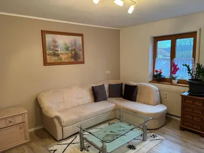 Ein Sitzbereich in der Unterkunft Gemütliche Wohnung in Wasserburg am Inn
