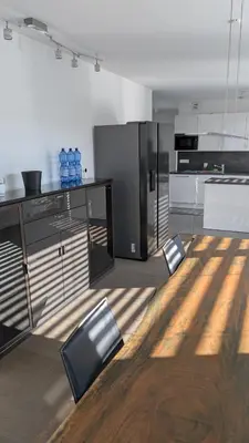 Küche/Küchenzeile in der Unterkunft Doppelzimmer in großer Wohnung oberste Etage zentral gelegen DoubleBedroom in spacious Apartment on top floor central Munich