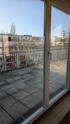 Ein Balkon oder eine Terrasse in der Unterkunft Doppelzimmer in großer Wohnung oberste Etage zentral gelegen DoubleBedroom in spacious Apartment on top floor central Munich