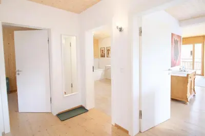 Ein Badezimmer in der Unterkunft ChiemseeRefugium - Ferienwohnung Berg