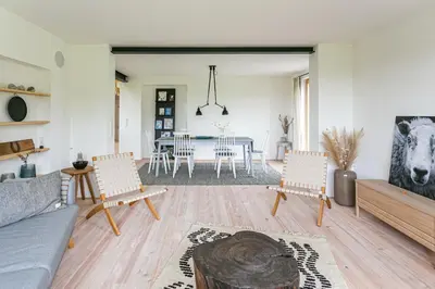 Ein Sitzbereich in der Unterkunft Zuhaus Freiweidach - Design Holiday Home Chiemgau