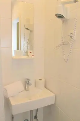 Ein Badezimmer in der Unterkunft Hostel S16