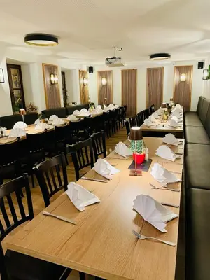 Ein Restaurant oder anderes Speiselokal in der Unterkunft Hotel Gasthof zum Anker