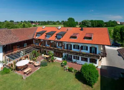Das Gebäude in dem sich die Ferienwohnung befindet
