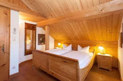 Ein Bett oder Betten in einem Zimmer der Unterkunft Landhaus Theresa