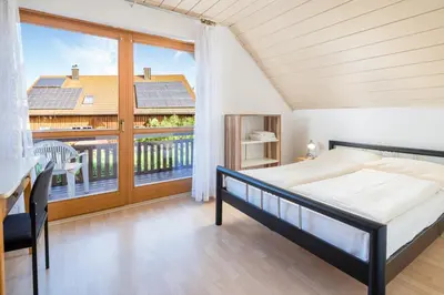 Ein Bett oder Betten in einem Zimmer der Unterkunft Unterkunft DHH mit 5 Zim