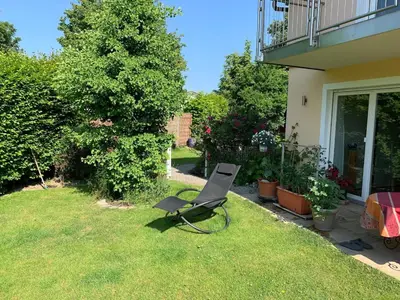 Ein Garten an der Unterkunft Auszeit - Wohnung mit Garten und Bergblick
