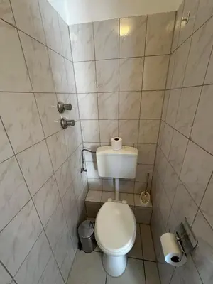 Ein Badezimmer in der Unterkunft 2-Rent Group Hostel Apartments HAN53