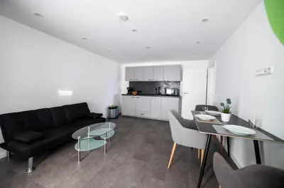 Küche/Küchenzeile in der Unterkunft W&P Living Wohnung mit Ausblick - Parkplatz