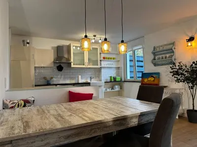 Küche/Küchenzeile in der Unterkunft Wohnung Hartsee