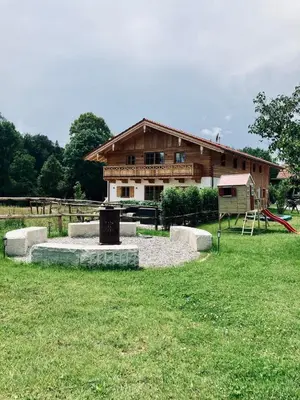 Ein Garten an der Unterkunft Moarhof Hackling - Ferienwohnung Anian