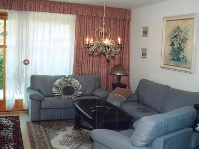 Ein Sitzbereich in der Unterkunft Ferienwohnung Löster
