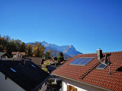 Ein allgemeiner Bergblick oder ein Berglick von der Ferienwohnung aus