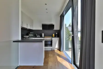 Küche/Küchenzeile in der Unterkunft Moderne DHH mit zwei Apartments