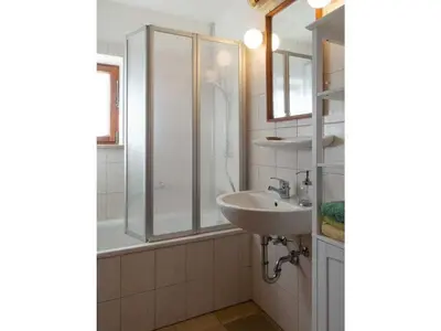 Ein Badezimmer in der Unterkunft Jagdhaus Nantesbuch Comfortable holiday residence