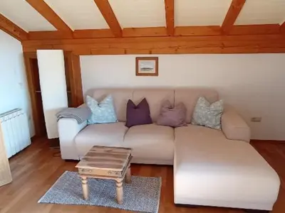 Ein Sitzbereich in der Unterkunft Birgits Ferienwohnung