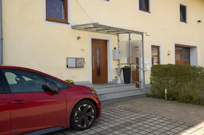 Das Gebäude in dem sich die Ferienwohnung befindet