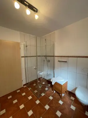 Ein Badezimmer in der Unterkunft Zum Fröhlich