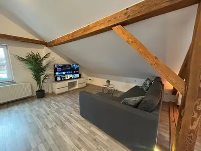 TV/Unterhaltungsangebot in der Unterkunft Perfekt für 2-4! Küche Garage S-Bahnhof Flughafen