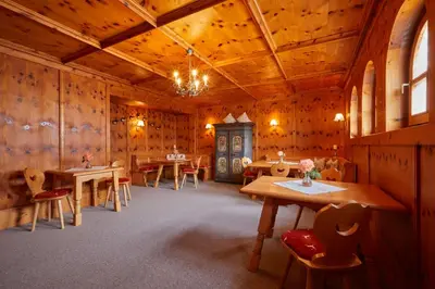 Ein Restaurant oder anderes Speiselokal in der Unterkunft Gästehaus Zugspitz - Zimmer ohne Verpflegung