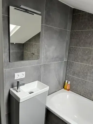 Ein Badezimmer in der Unterkunft Helle Loft in guter Lage
