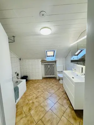 Ein Badezimmer in der Unterkunft Lion Flat 2 Zimmer Wohnung in Vohburg mit Büro