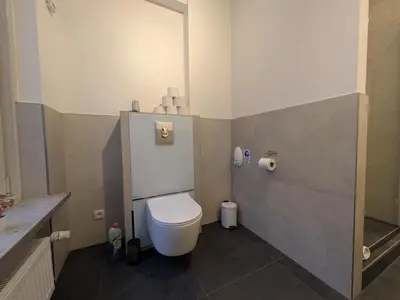 Ein Badezimmer in der Unterkunft Munich Top Place direkt am Karlsplatz - Stachus 70 qm mit 2 Schlafzimmer Apartment Mila