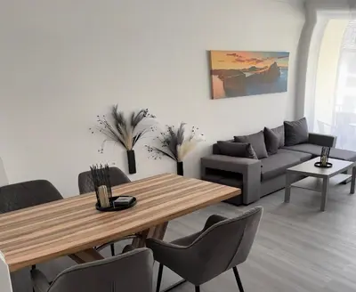 Ein Sitzbereich in der Unterkunft Ferienwohnung HUGO