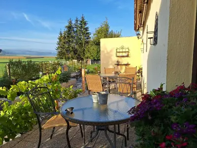 Ein Balkon oder eine Terrasse in der Unterkunft Apartement Nähe München