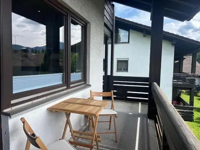 Ein Balkon oder eine Terrasse in der Unterkunft ChiemNest Fewo