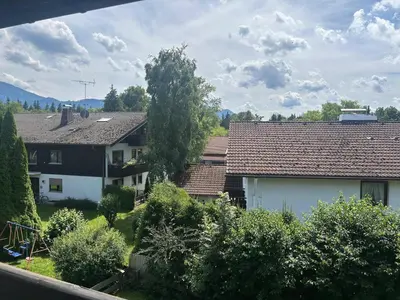 Ein allgemeiner Bergblick oder ein Berglick von der Ferienwohnung aus