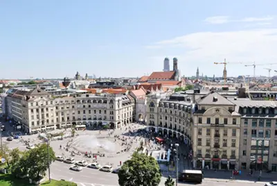 Ein allgemeiner Blick auf München oder ein Stadtblick von der Ferienwohnung aus