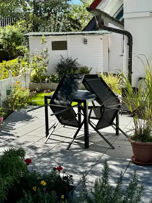 Ein Garten an der Unterkunft gemütliche Ferienwohnung mit Garten