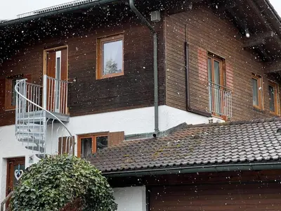 Das Gebäude in dem sich die Ferienwohnung befindet