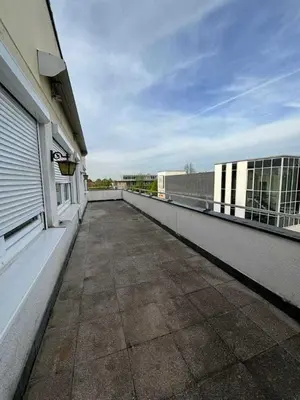 Ein Balkon oder eine Terrasse in der Unterkunft Penthouse Haar