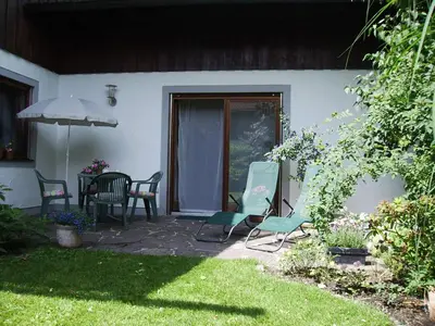 Ein Garten an der Unterkunft Ferienwohnung Mroczeck