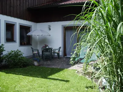 Ein Garten an der Unterkunft Ferienwohnung Mroczeck