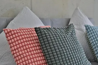 Ein Bett oder Betten in einem Zimmer der Unterkunft Modernes Studio-Apartment - Gartenblick
