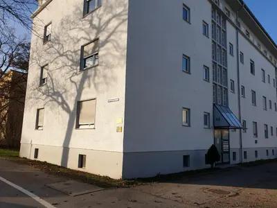 Das Gebäude in dem sich die Ferienwohnung befindet