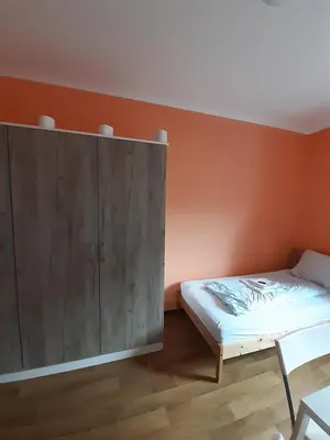 Ein Bett oder Betten in einem Zimmer der Unterkunft 2-Rent Group Hostel Rooms&Apartments TUB19A